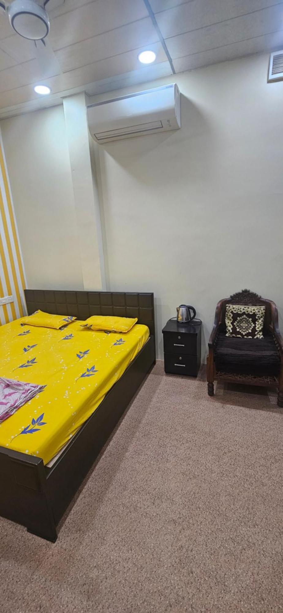 Kashi Shree Apartment Varanasi Room photo